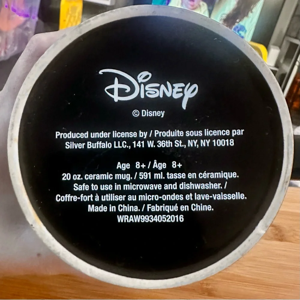 Disney Curiouser and Curiouser Mug Alice in Wonderland 20 oz Mug